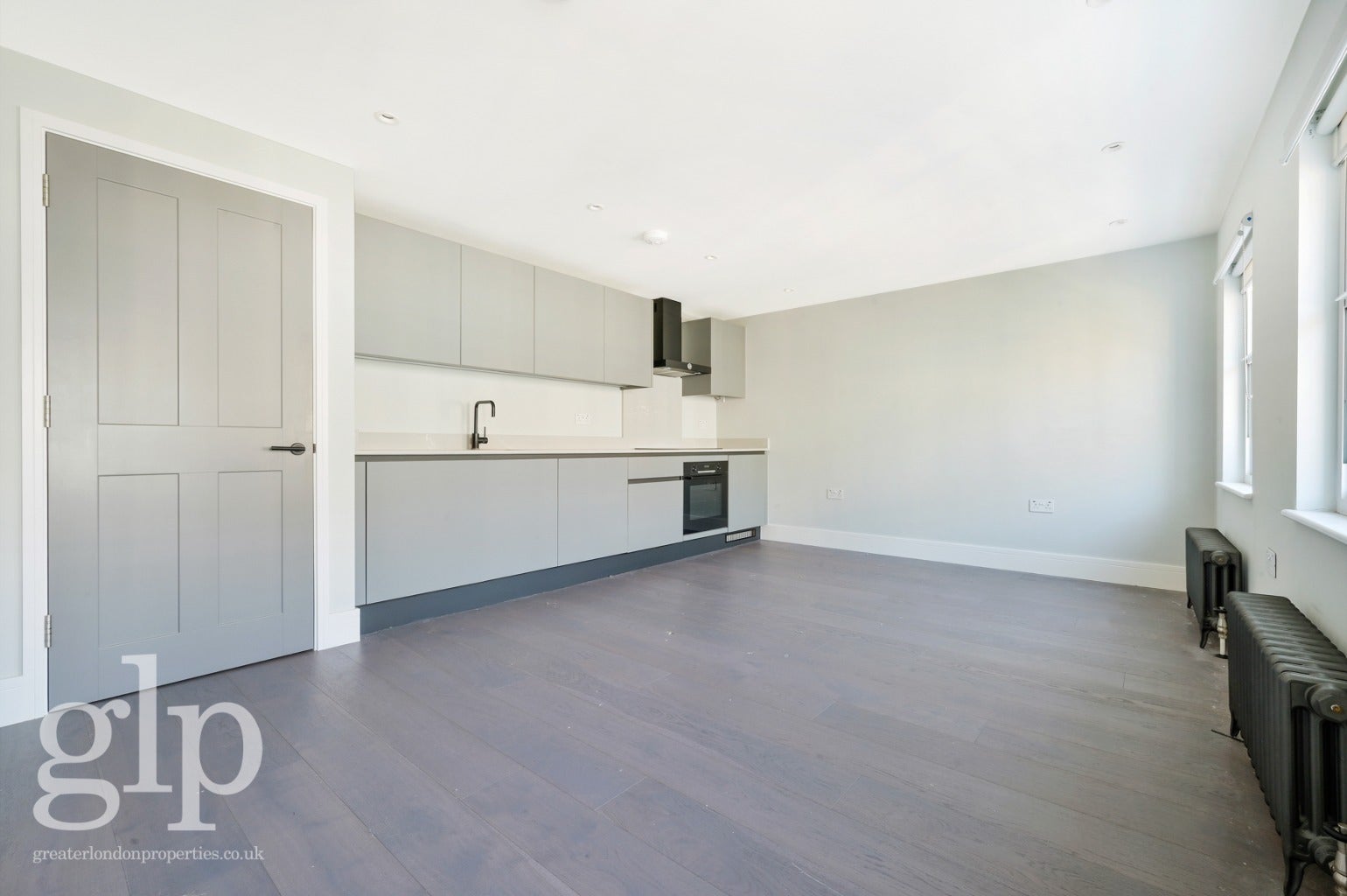 Flat Charlotte Street in Greater London