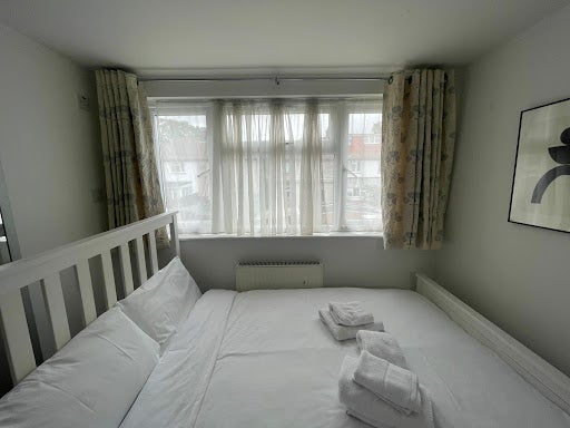 Room Grasgarth Close in Greater London