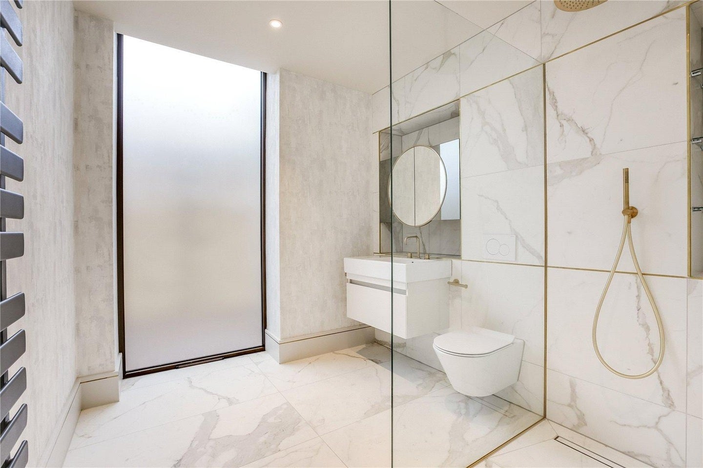 Flat Edith Row in Greater London