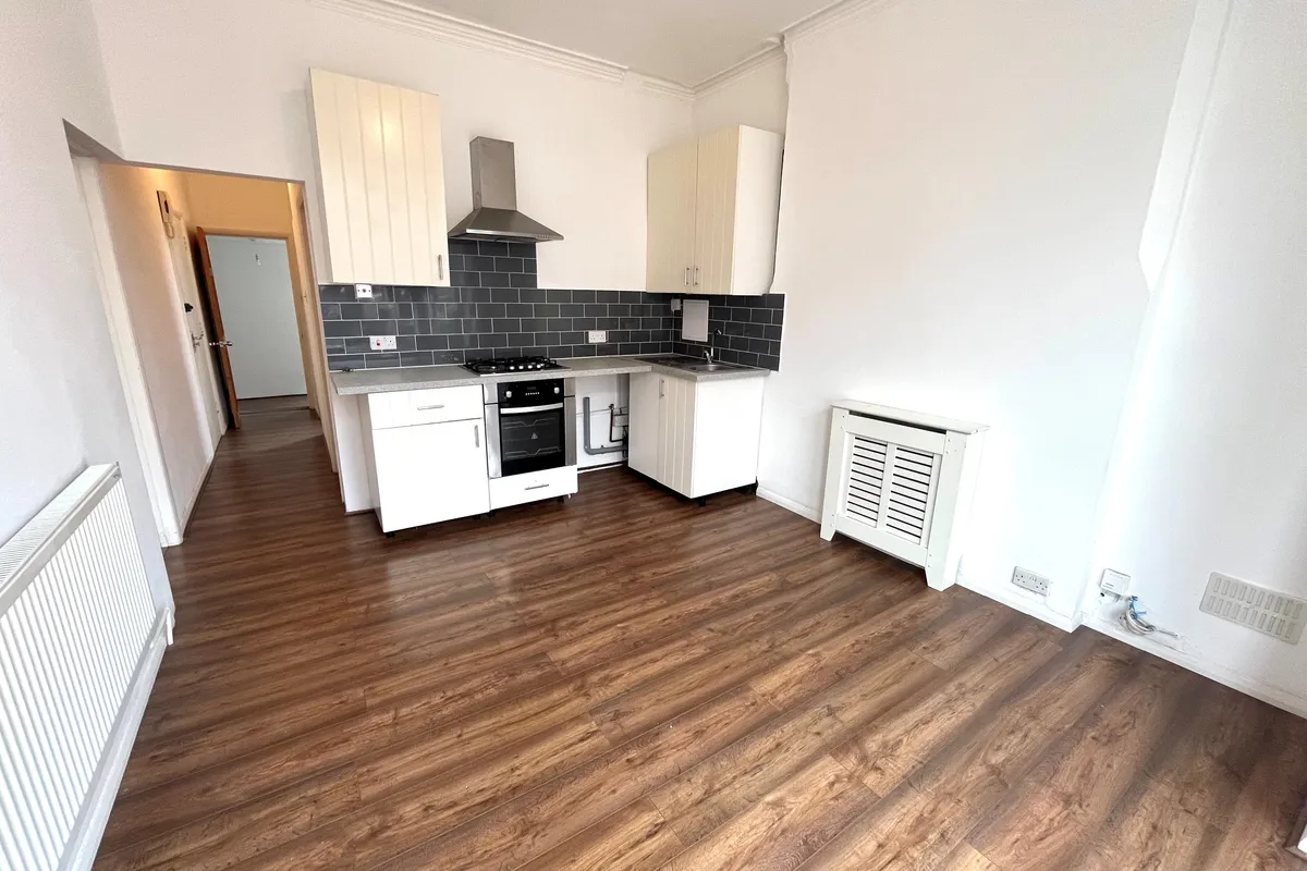 Flat Ebury Road in Nottingham