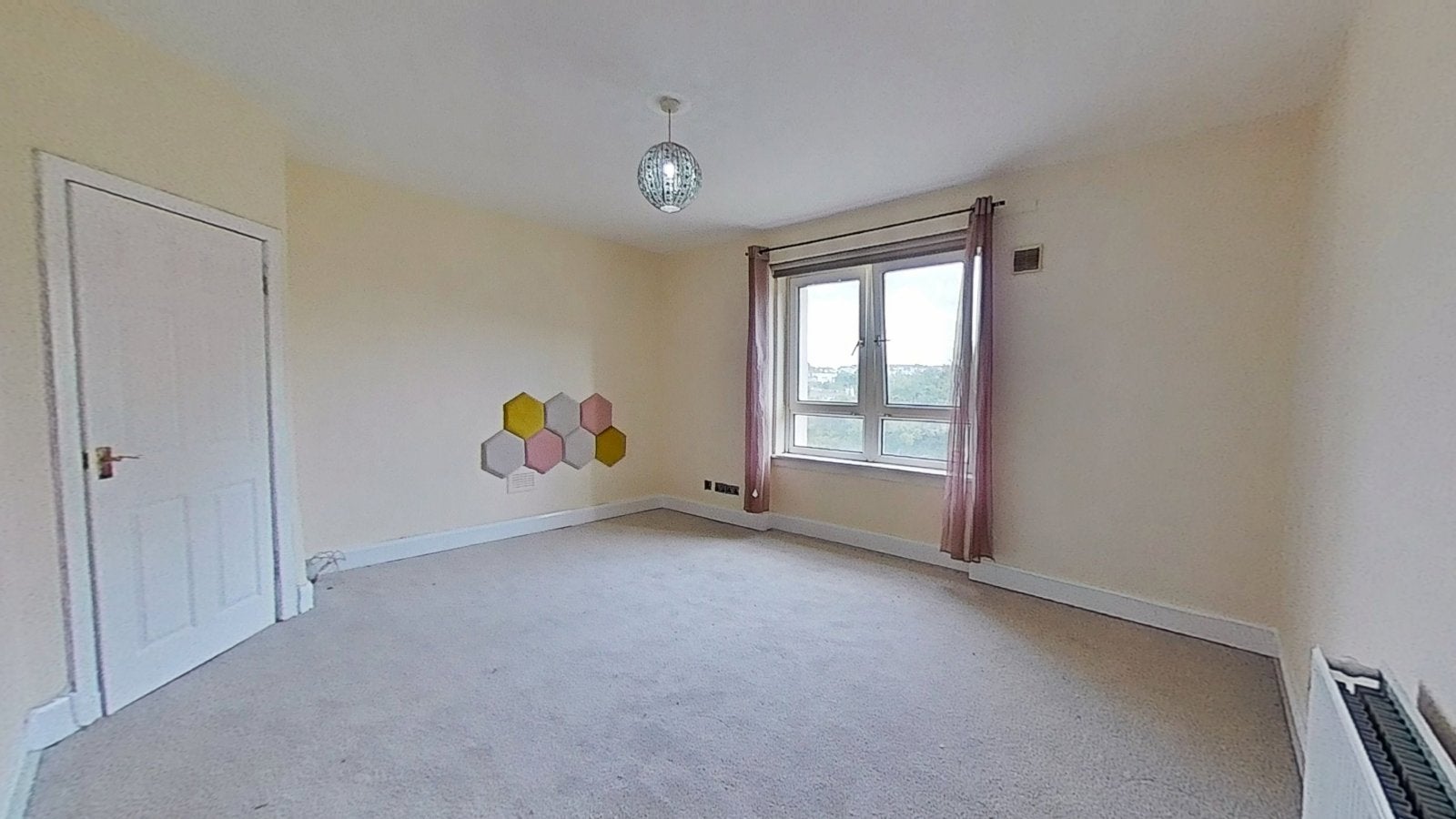 Flat Balmore Road in Glasgow