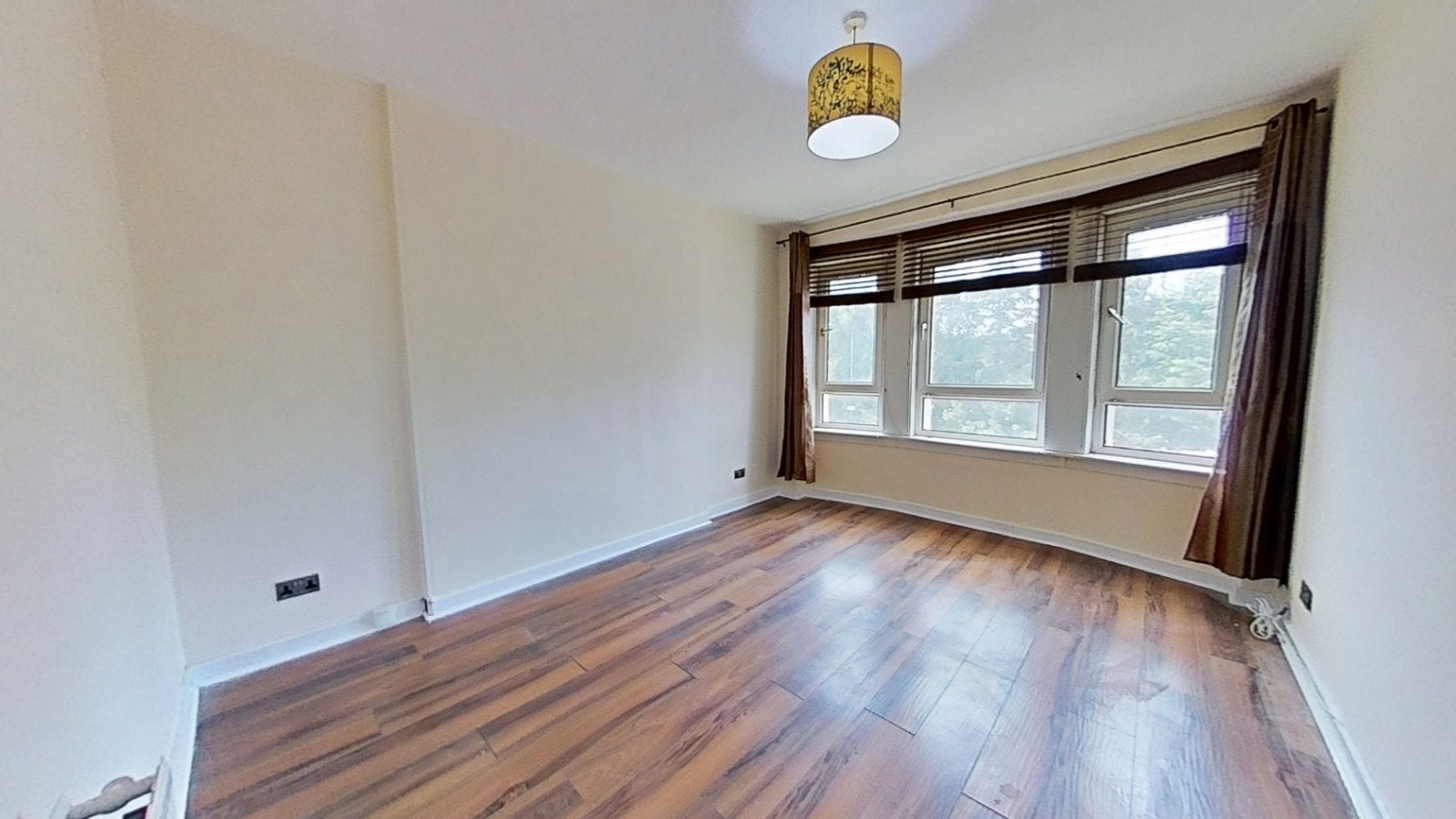 Flat Balmore Road in Glasgow