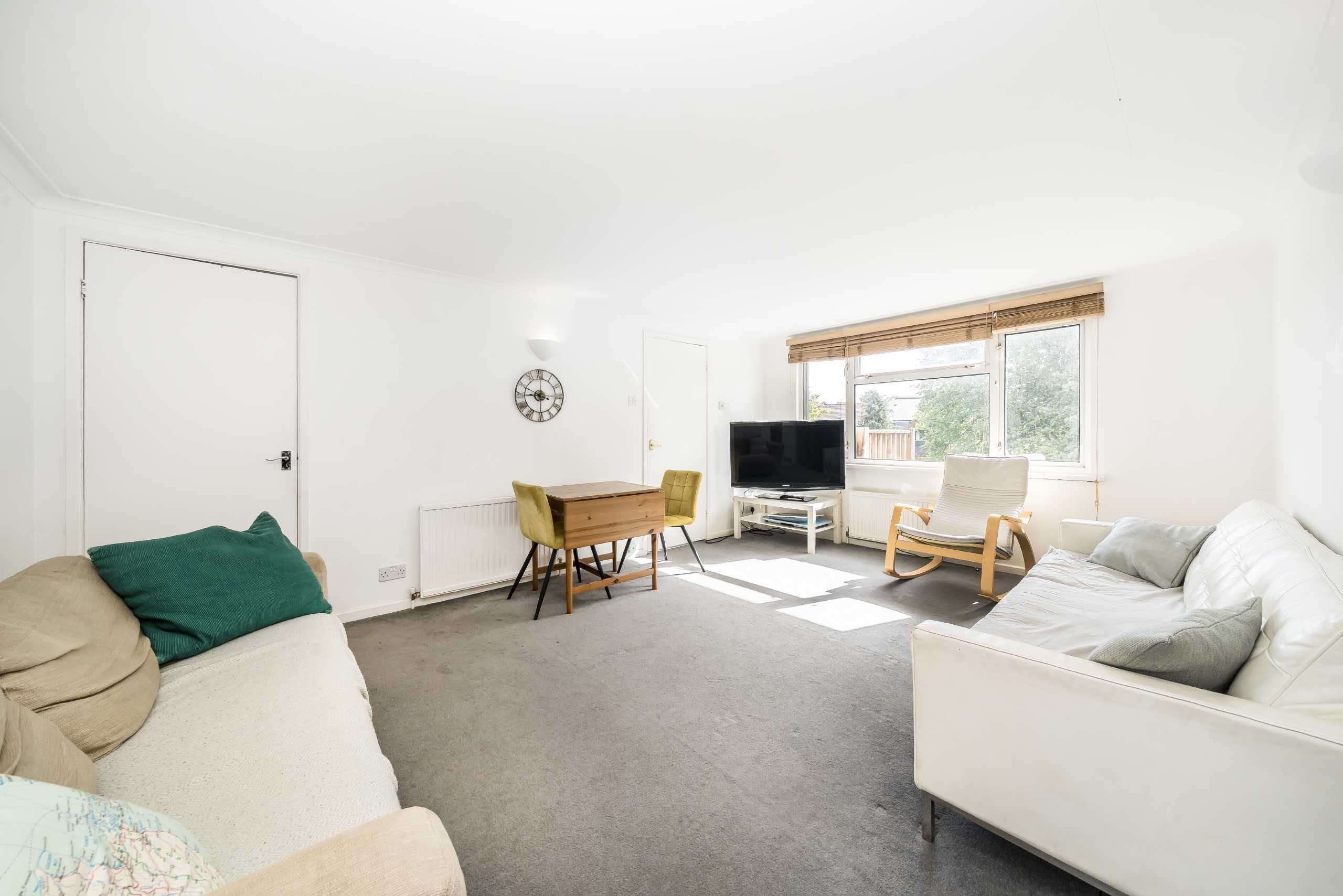 Flat Brondesbury Road in Greater London