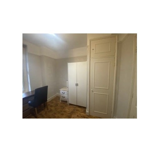 Room Cambridge Street in City of Westminster