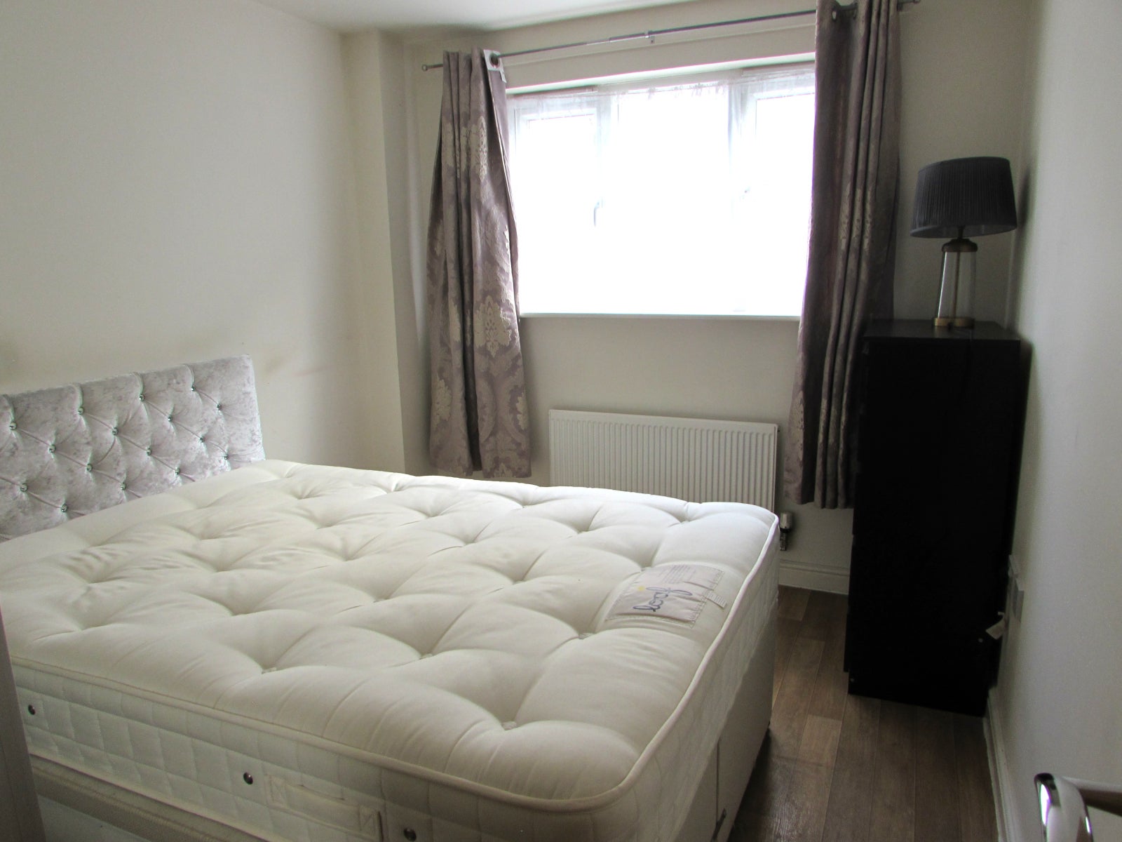 Flat Palmerston Road in Greater London