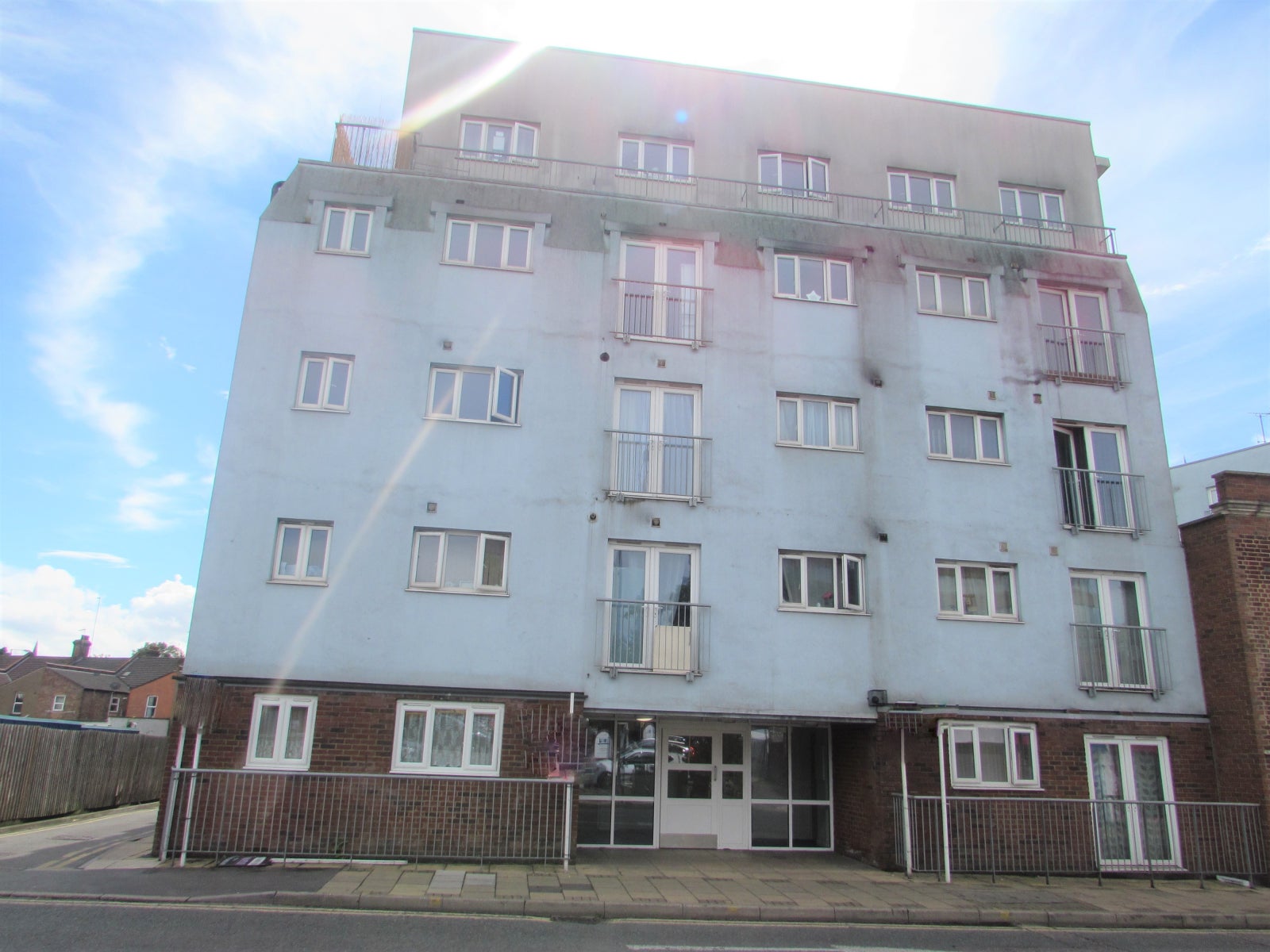 Flat Palmerston Road in Greater London