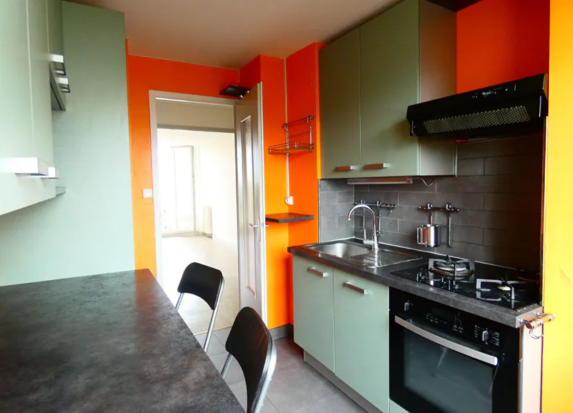 Flat Rue de Margnolles in Caluire-et-Cuire