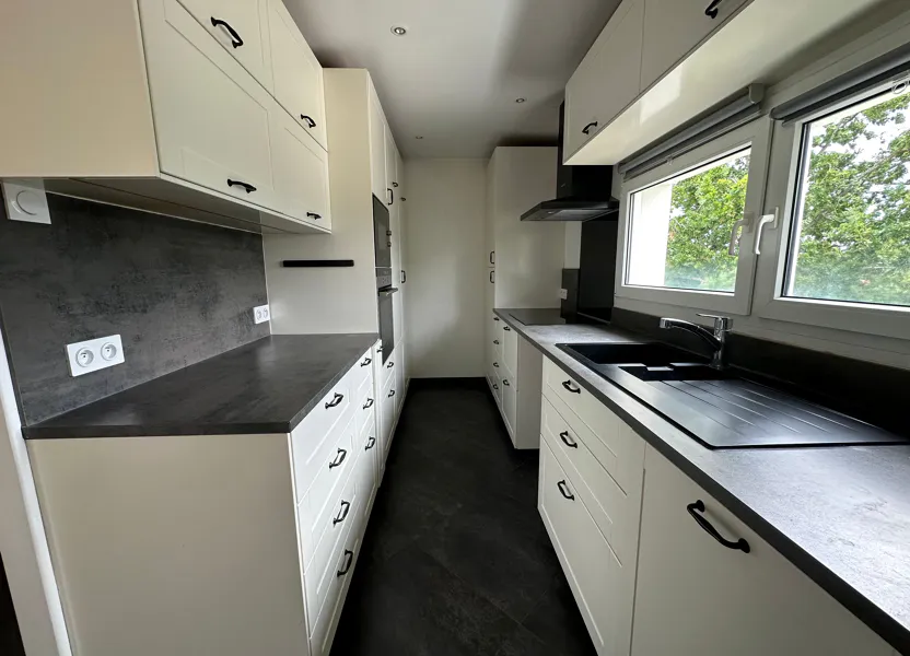 Appartement Chemin des Martyrs de la Résistance à Châtenay-Malabry