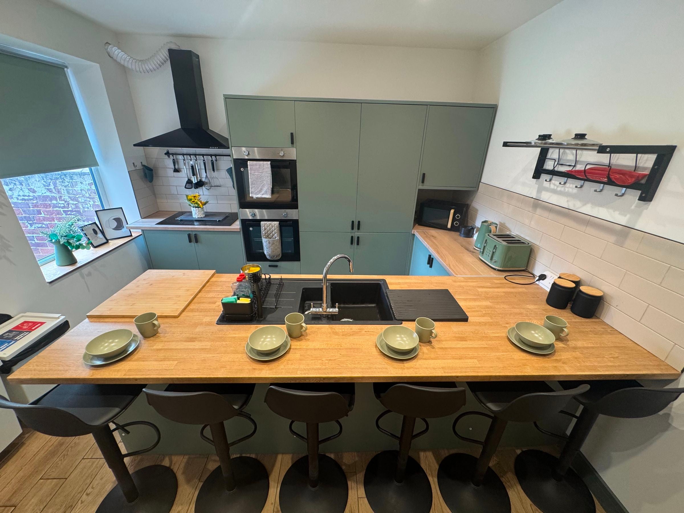 Room Larchfield Road in Doncaster