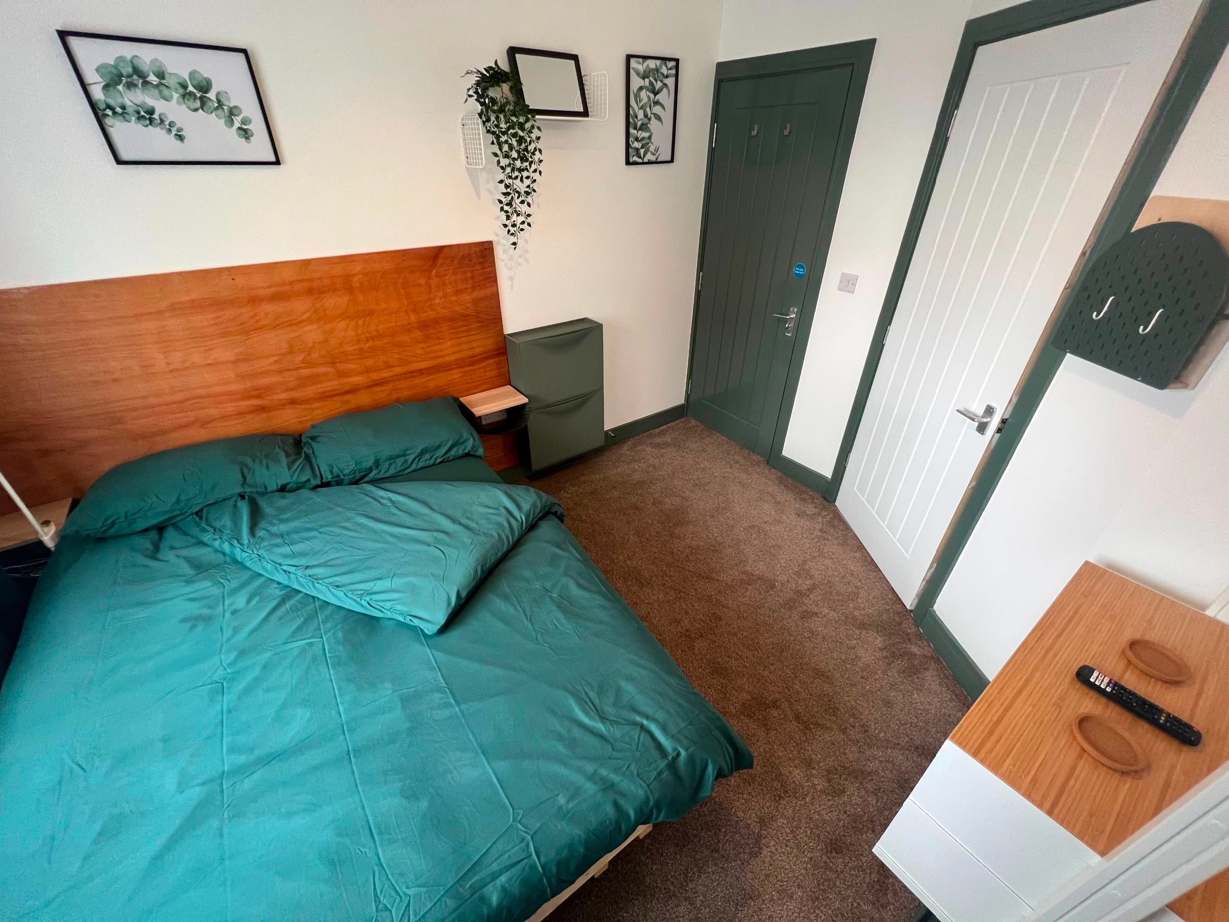 Room Larchfield Road in Doncaster