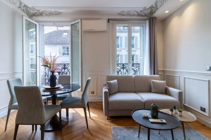 Appartement Rue Pierre Demours à Paris