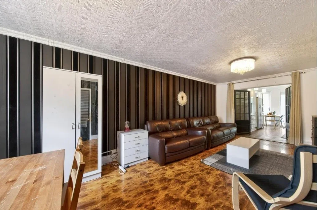 House George Crescent in Greater London