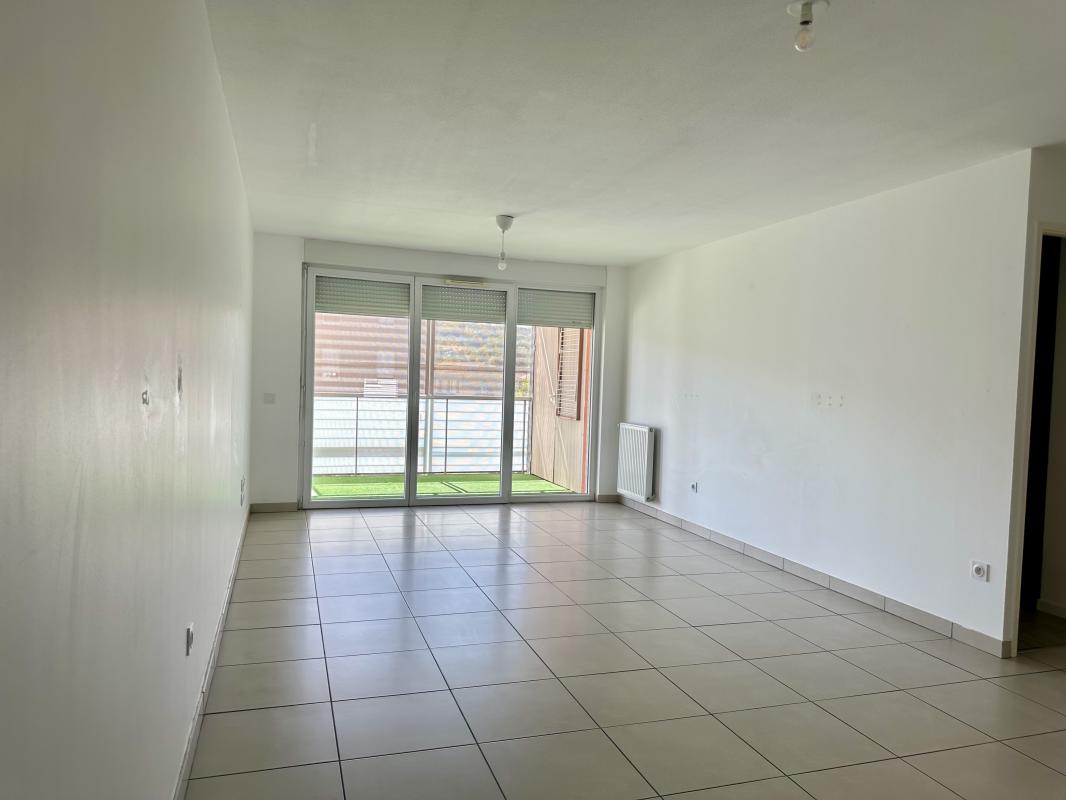 Flat Avenue Nelson Mandela in Fures