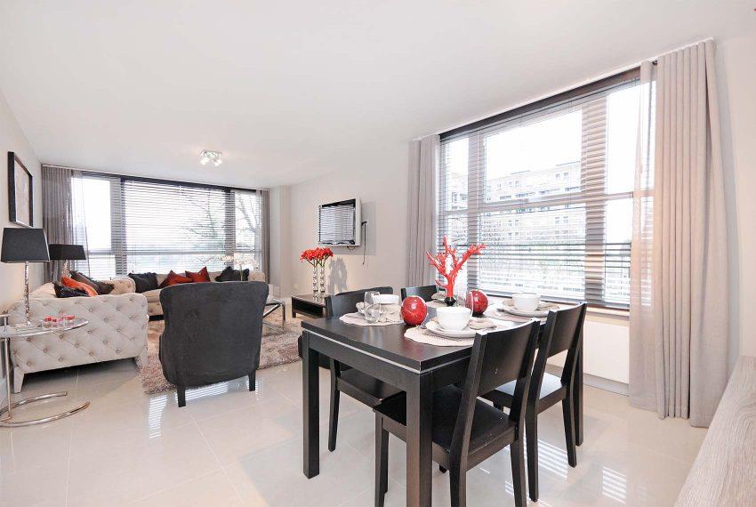 Flat Finchley Road in Greater London