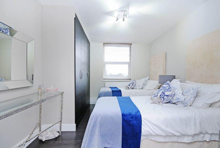 Flat Finchley Road in Greater London