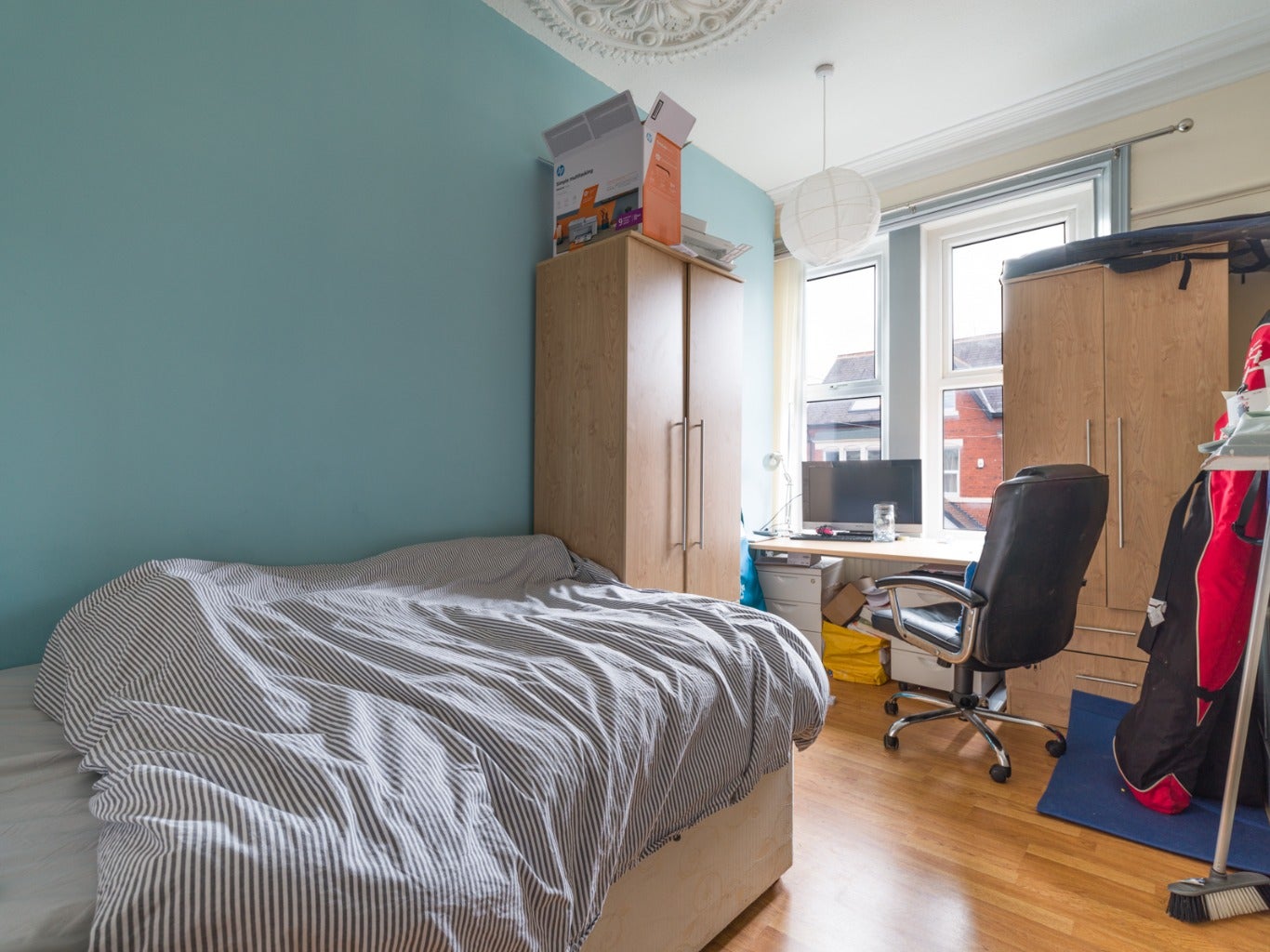 Flat Lesbury Road in Newcastle upon Tyne