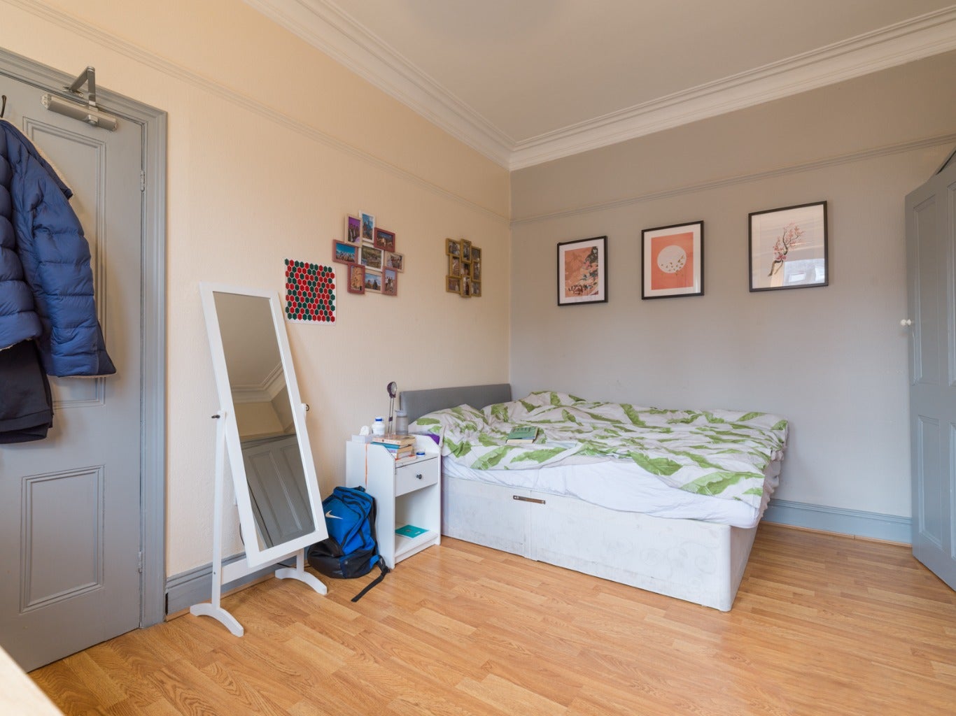 Flat Lesbury Road in Newcastle upon Tyne