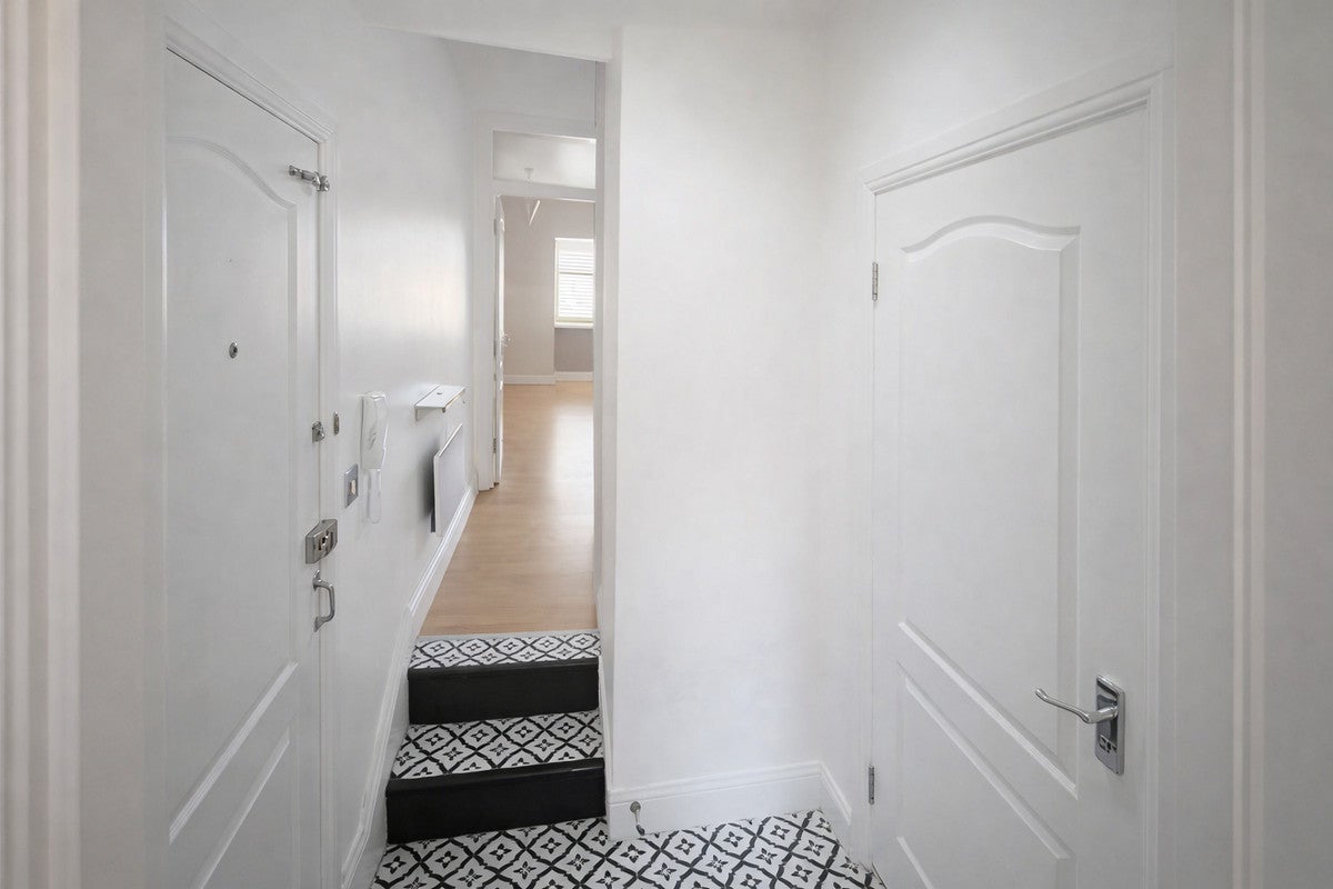 Flat Brighton Road in Greater London