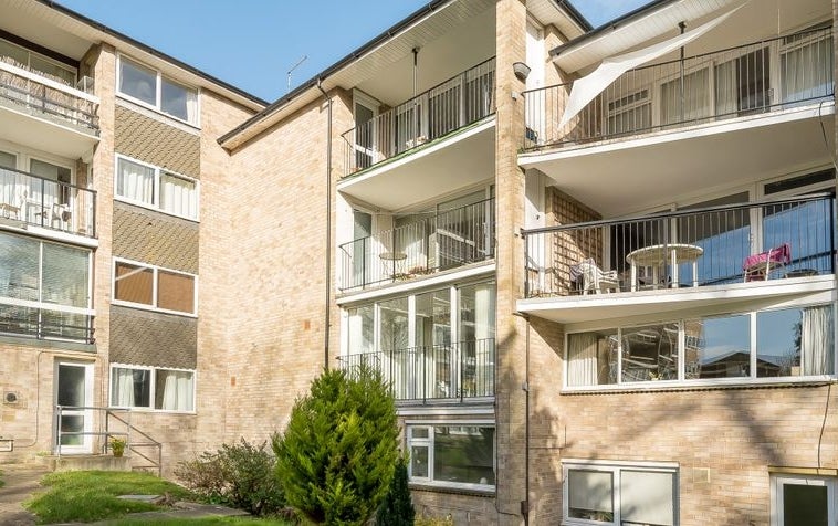 Flat Northlands Drive in Winchester