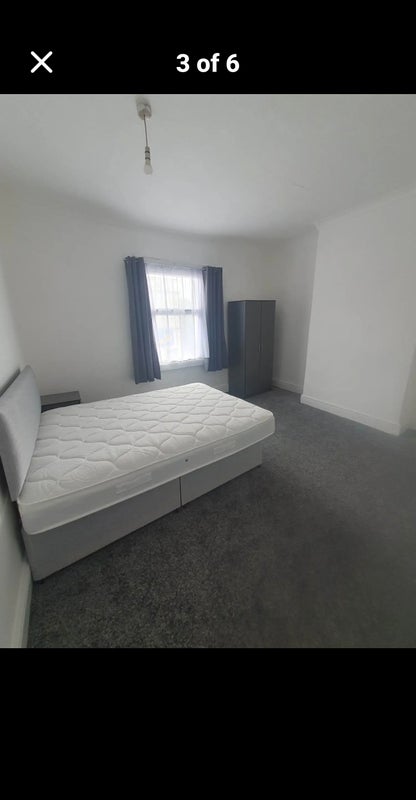 Room Marlfield Street in Manchester