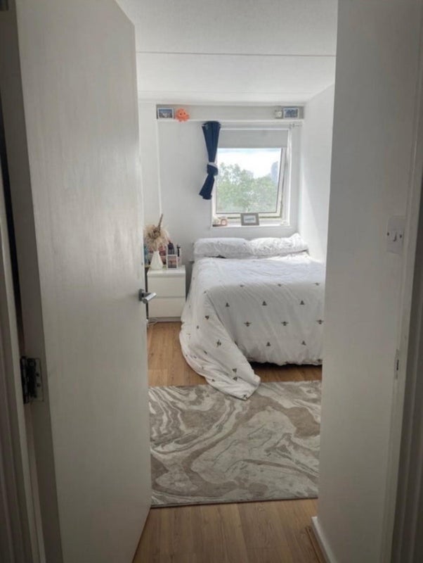 Room Francis Chichester Way in Greater London