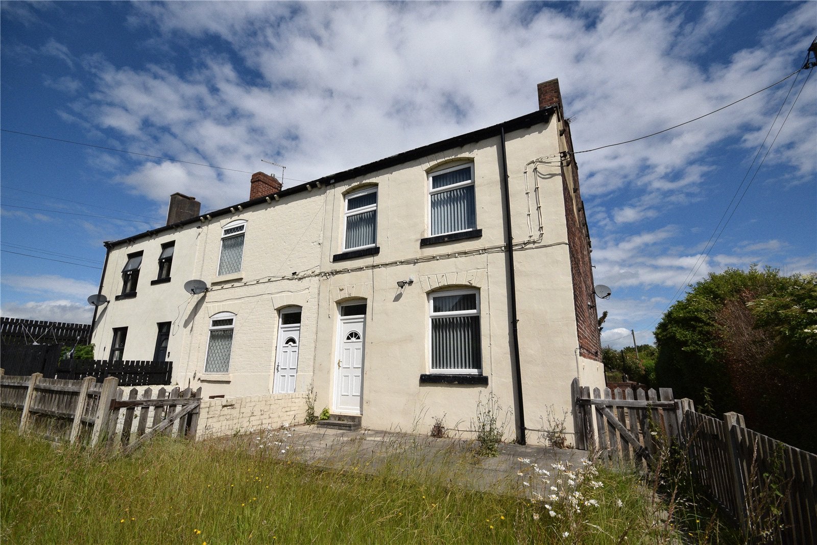 House Leeds Road in Leeds
