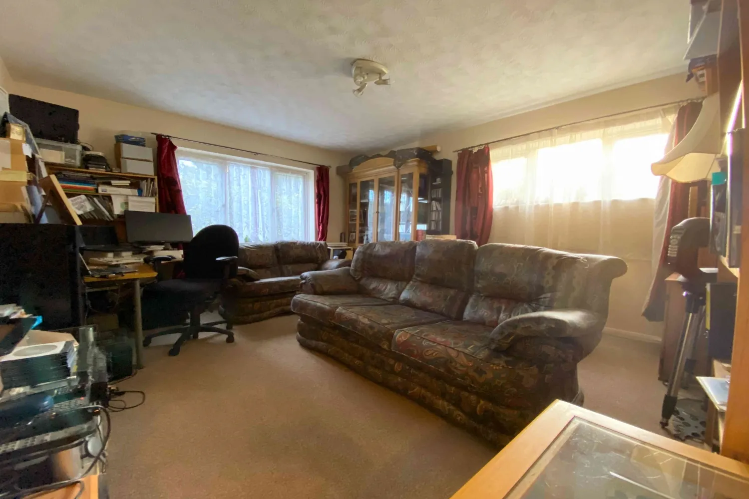 Flat Merrylands Road in Mole Valley