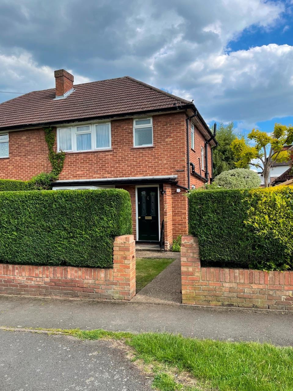 House Glade Road in Marlow