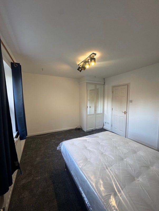 Room John Ruskin Street in Greater London