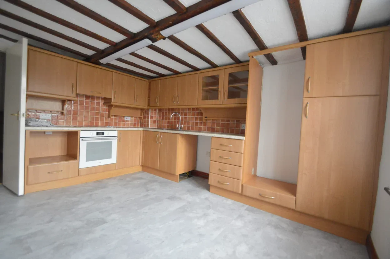 Flat Bloomfield Court in West Suffolk