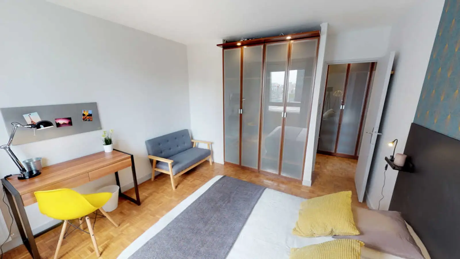 Room Rue Henri Regnault in Courbevoie