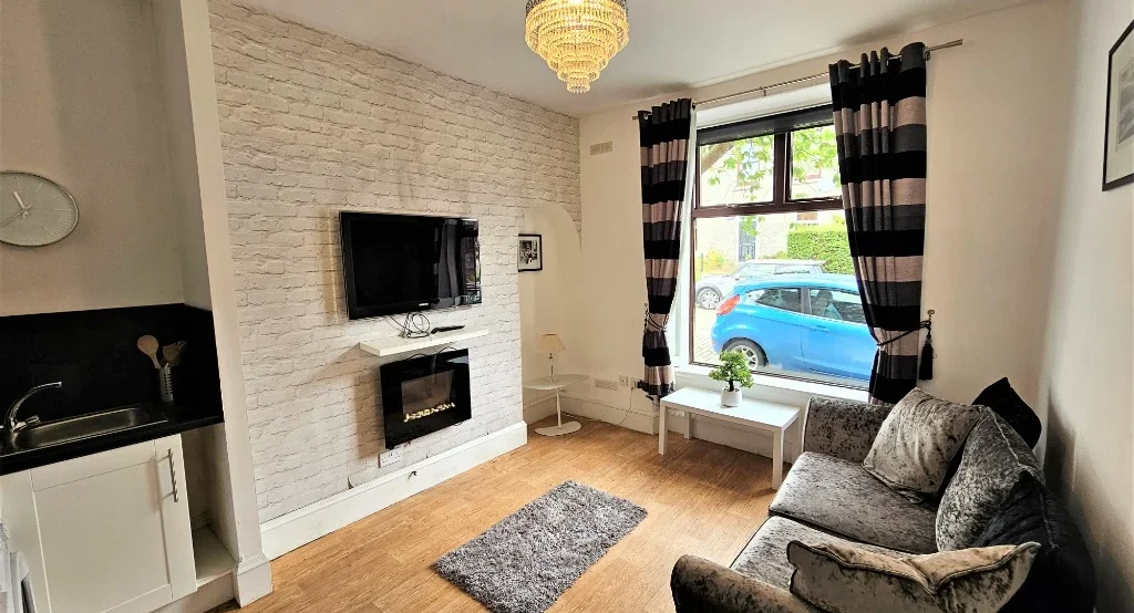 Flat Irvine Place in Aberdeen City