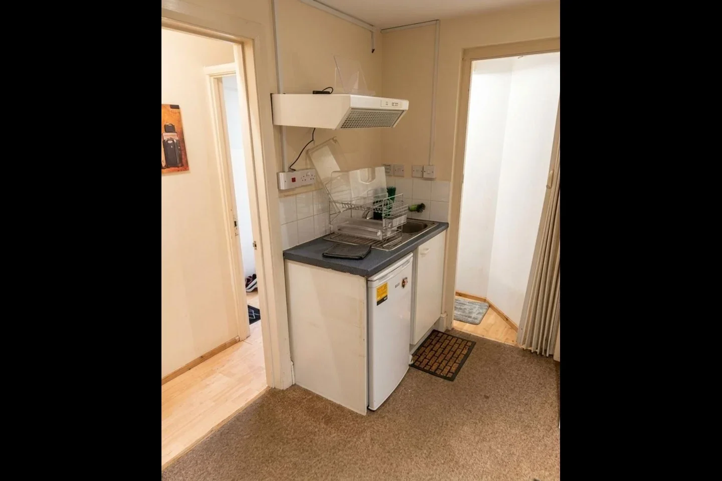 Flat Sheldrick Close in Greater London