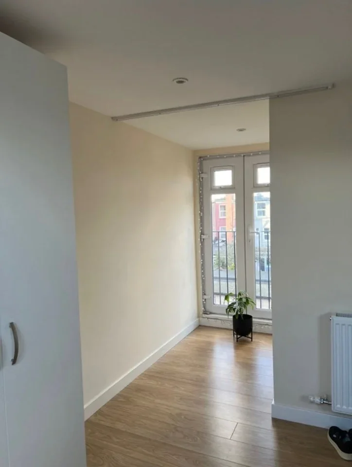 Room Falkland Road in Greater London