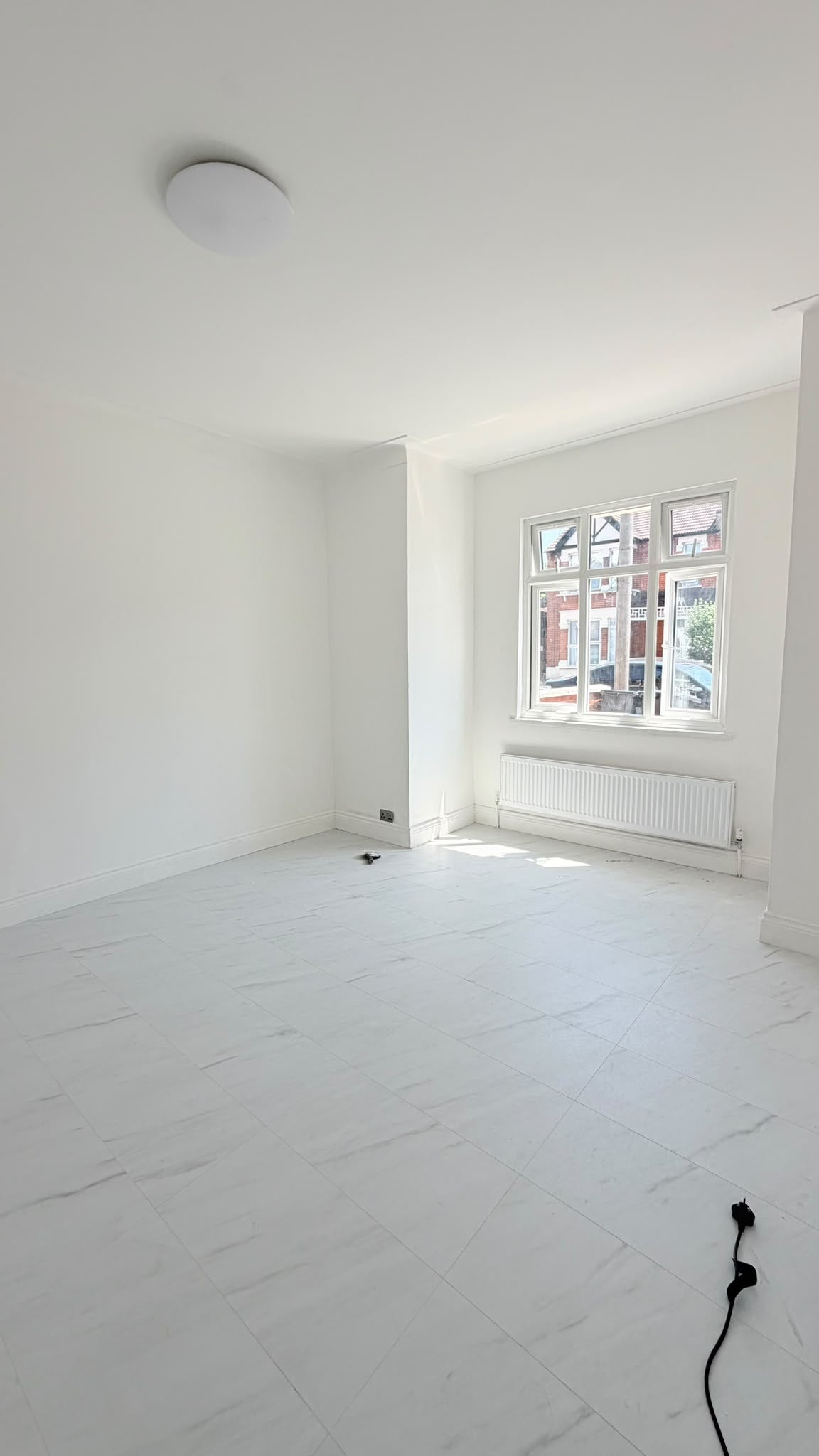 Flat Goodmayes Avenue in Greater London