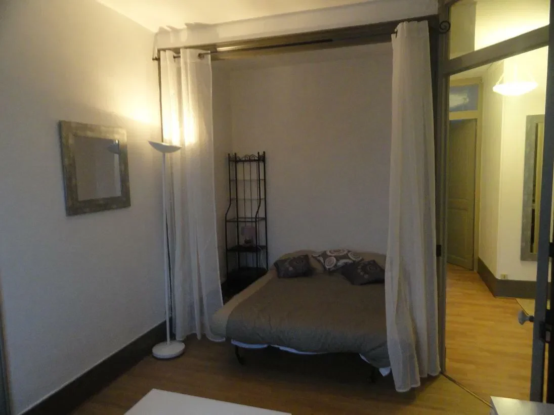 Room Rue Revol in Grenoble