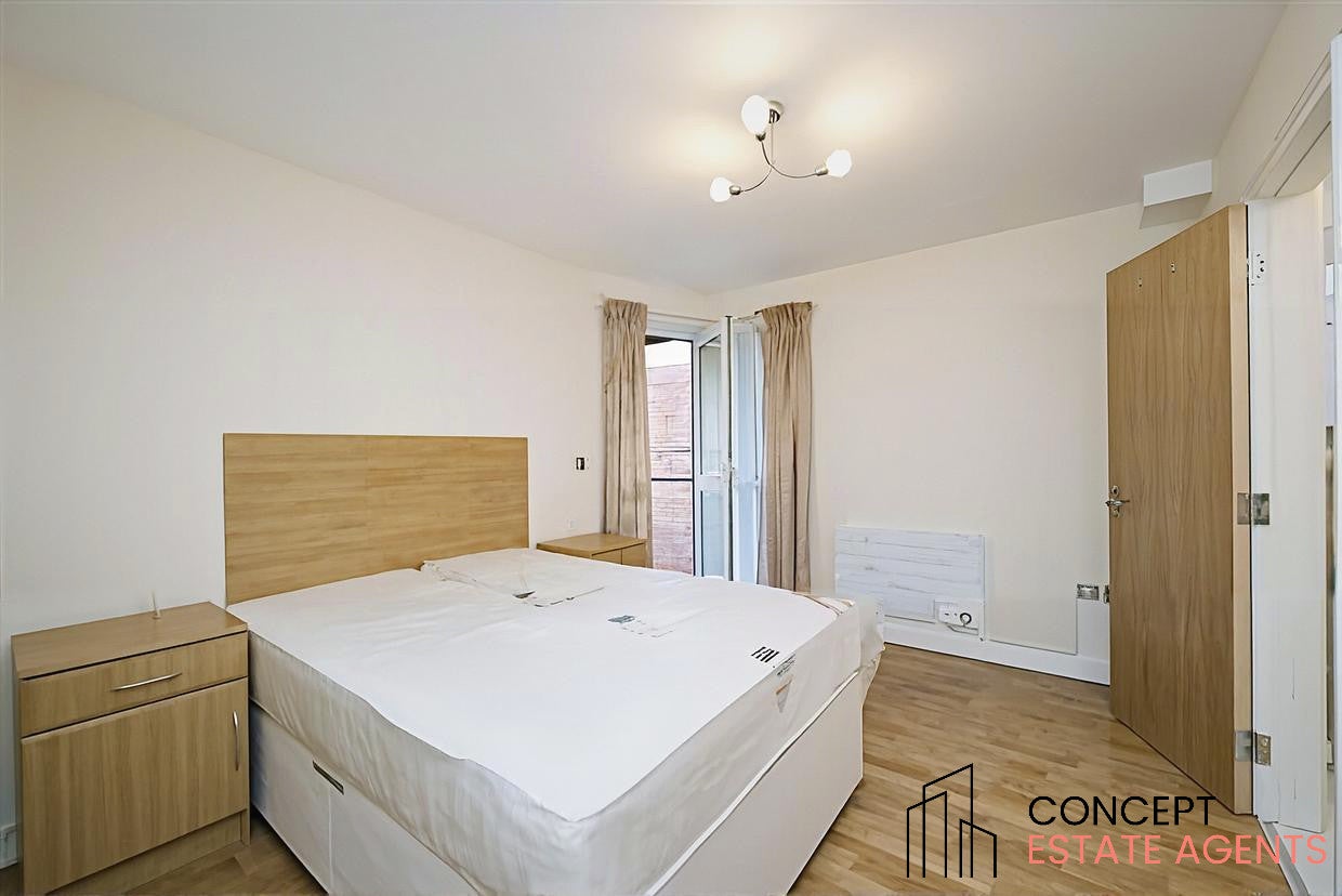 Flat Eaton Road in Greater London