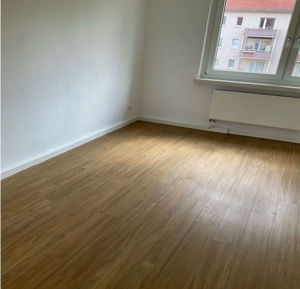 Wohnung Paul-Suhr-Straße in Halle (Saale)