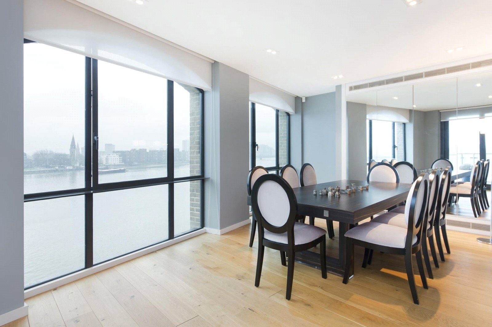 Flat Lots Road in Greater London