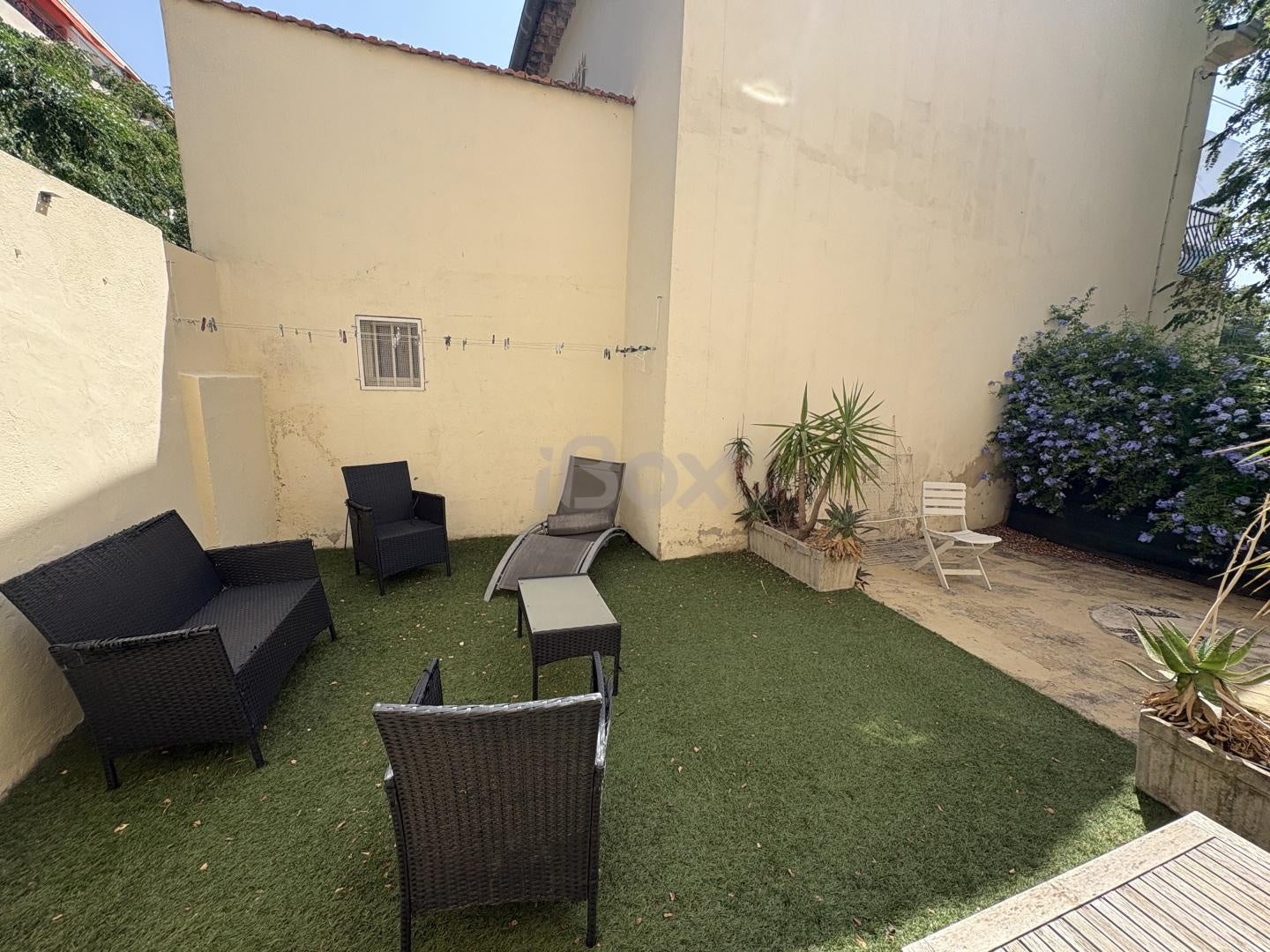 Appartement Rue Courteline à Toulon
