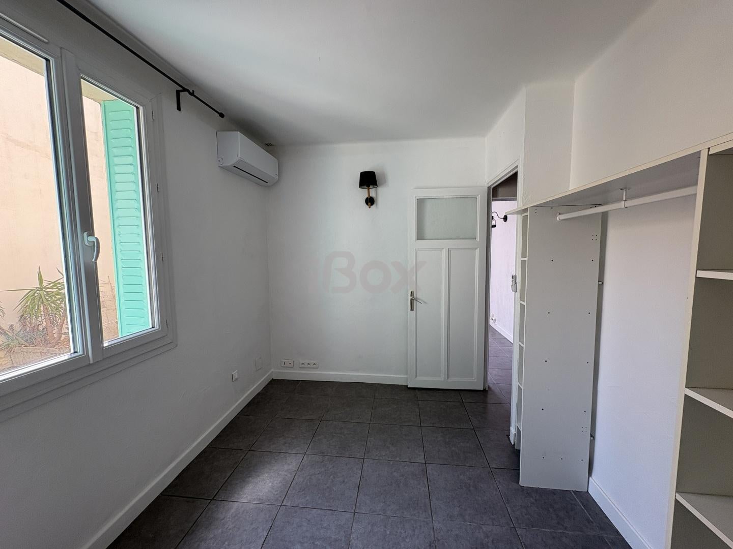 Appartement Rue Courteline à Toulon
