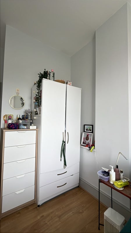 Room King Henry's Road in Greater London