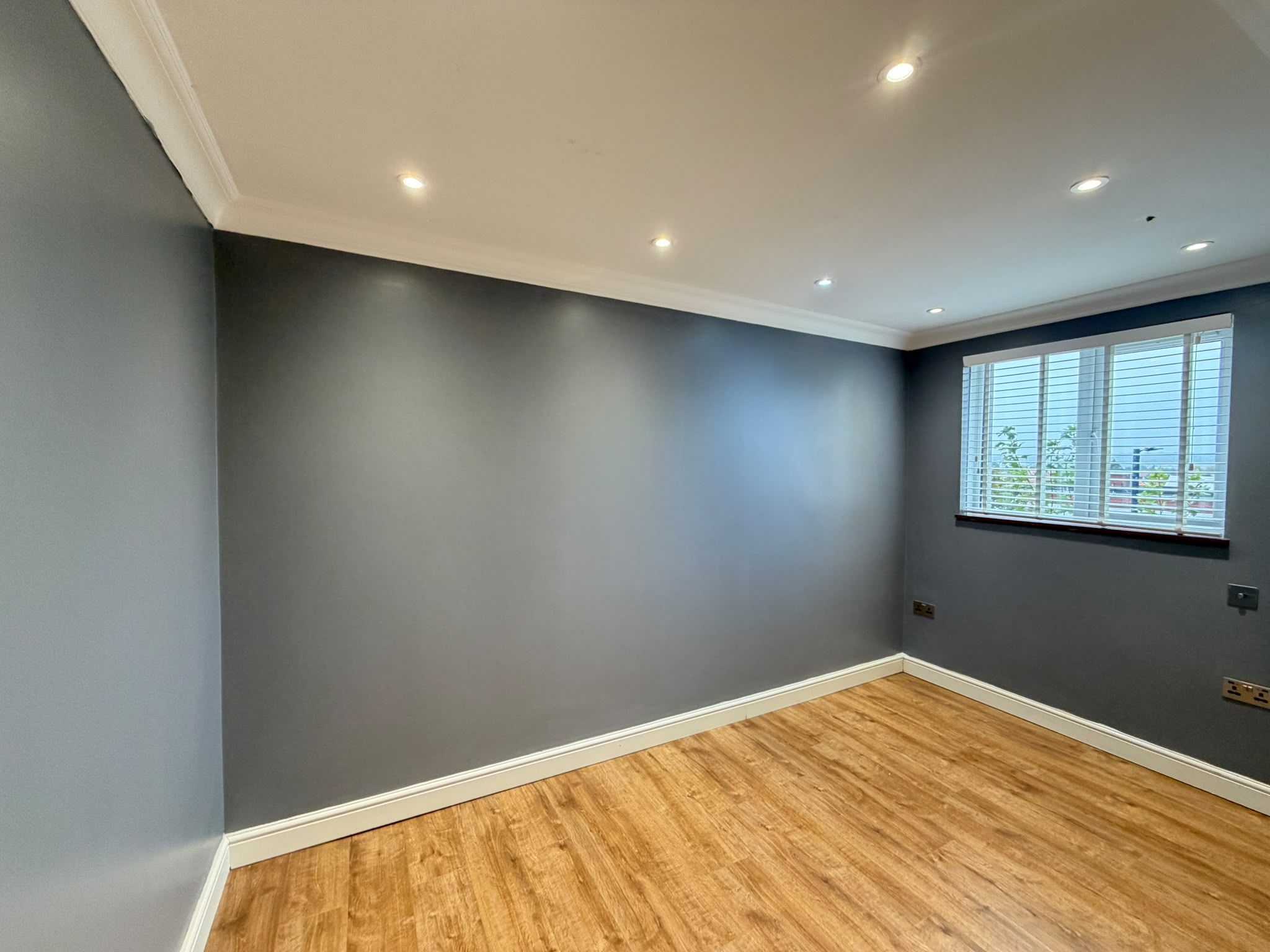 Flat Sherborne Avenue in Greater London