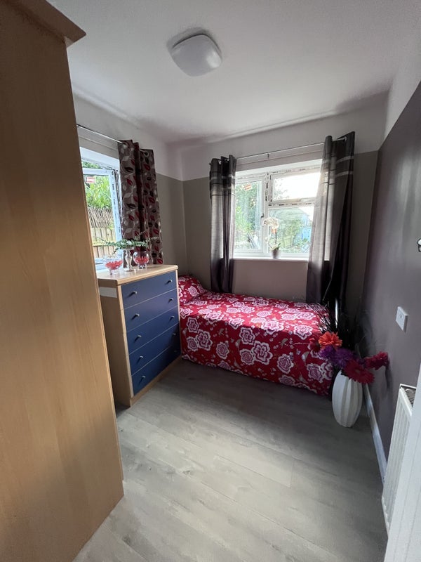 Room Beechcroft Road in Ipswich