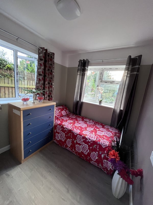Room Beechcroft Road in Ipswich