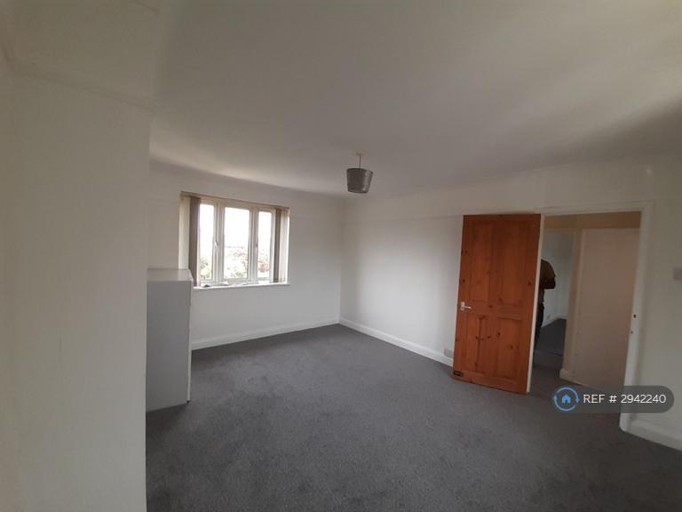 House Devonshire Way in Greater London