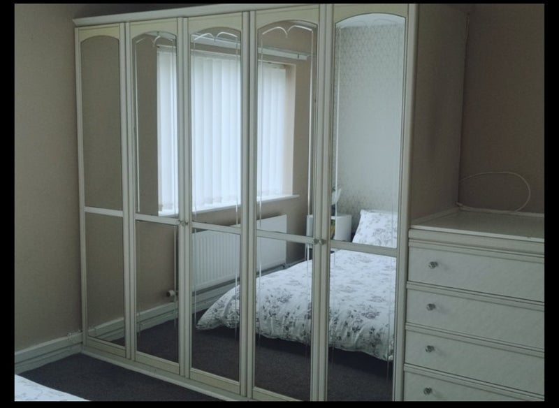 Room Caldbeck Drive in Middleton