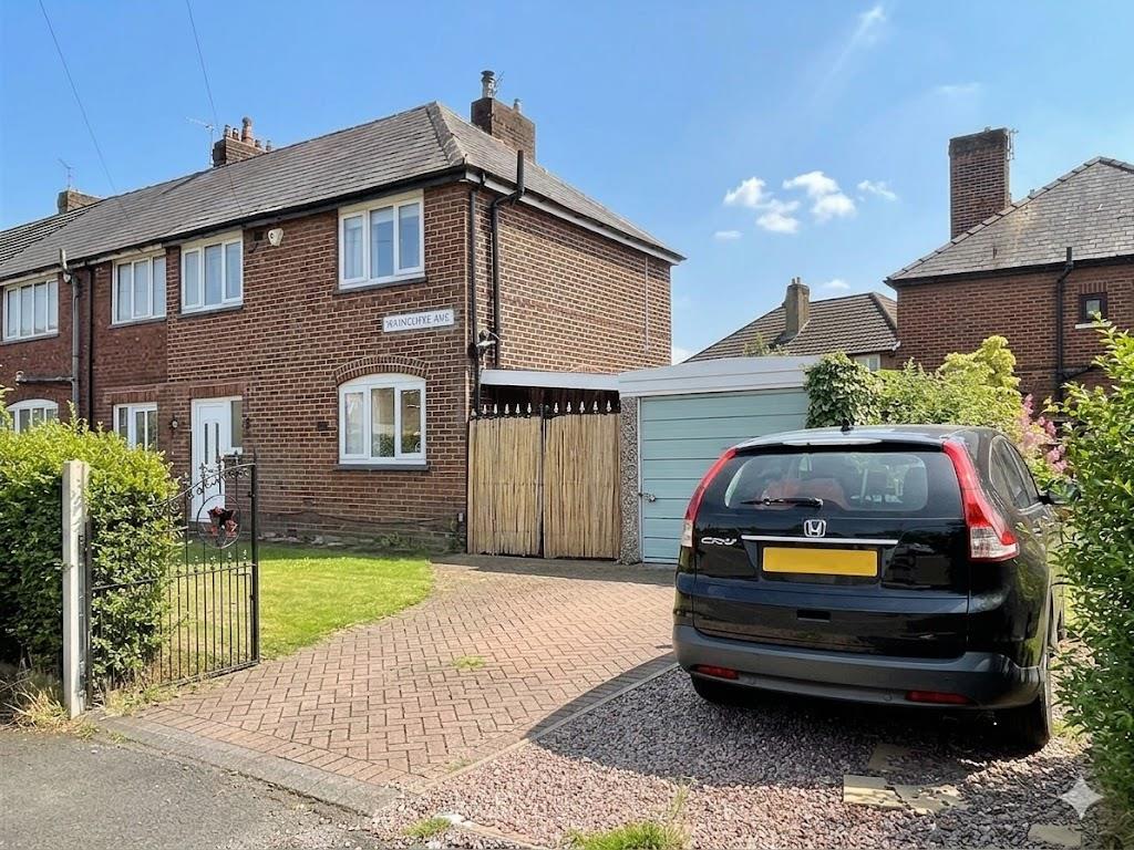 House Waincliffe Avenue in Manchester