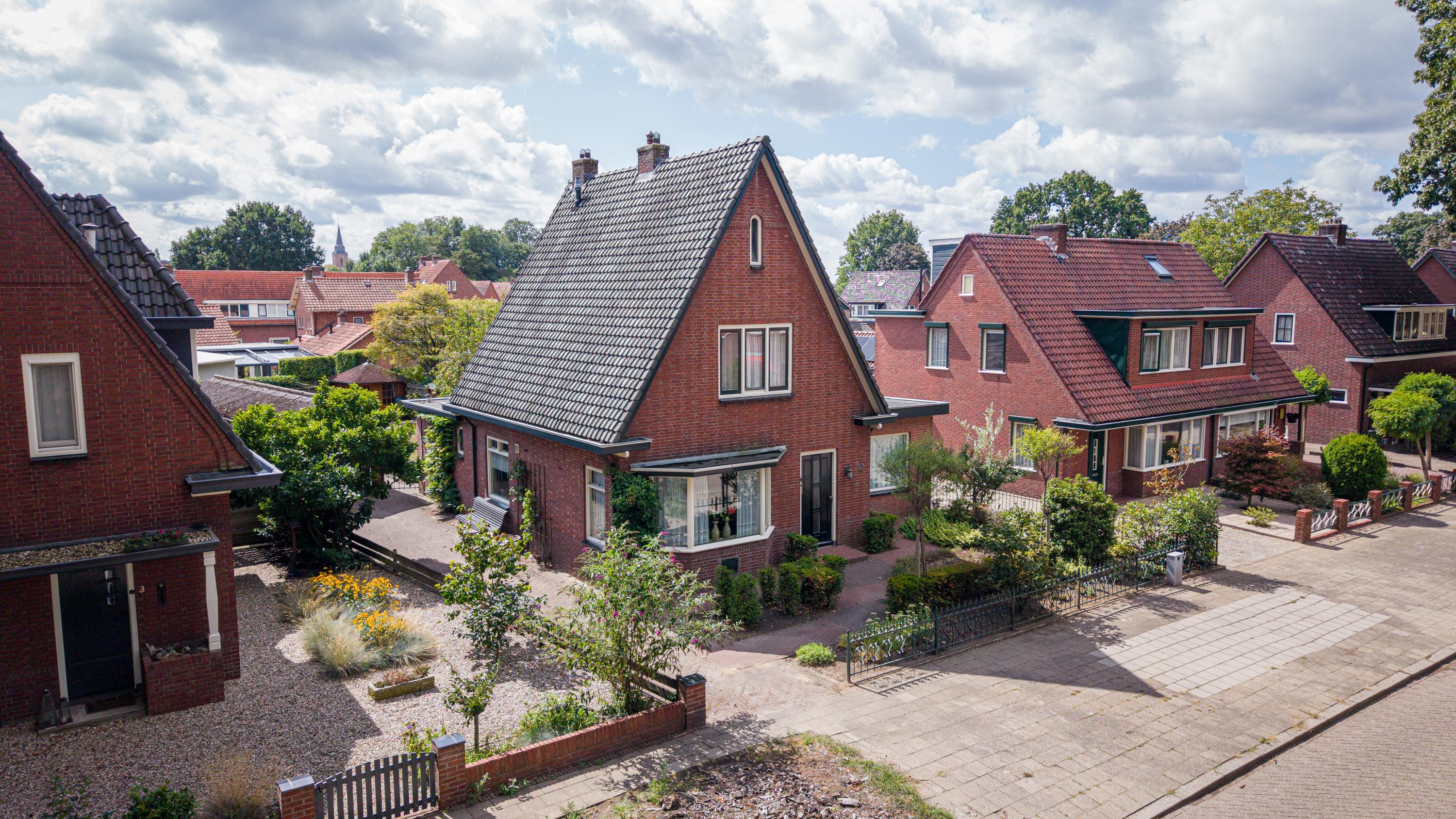Huis Burgemeester van Nispenstraat 5 in Winterswijk