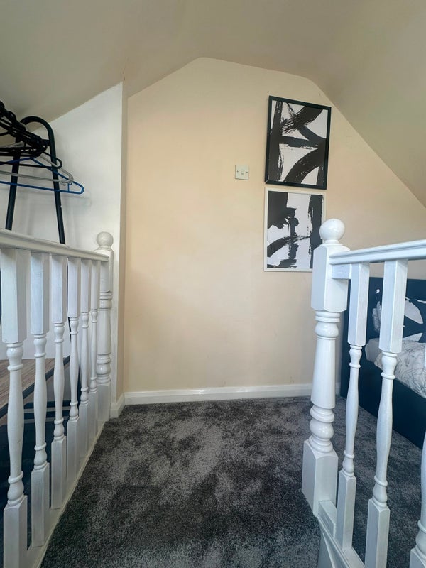 Room Endsleigh Close in Greater London